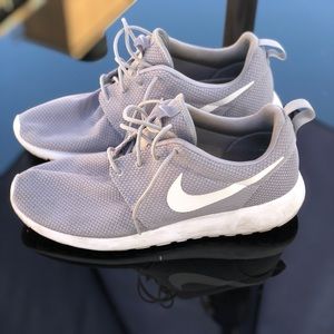 Nike Men’s Roshe One